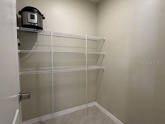 For Sale: $360,000 (5 beds, 3 baths, 2522 Square Feet)