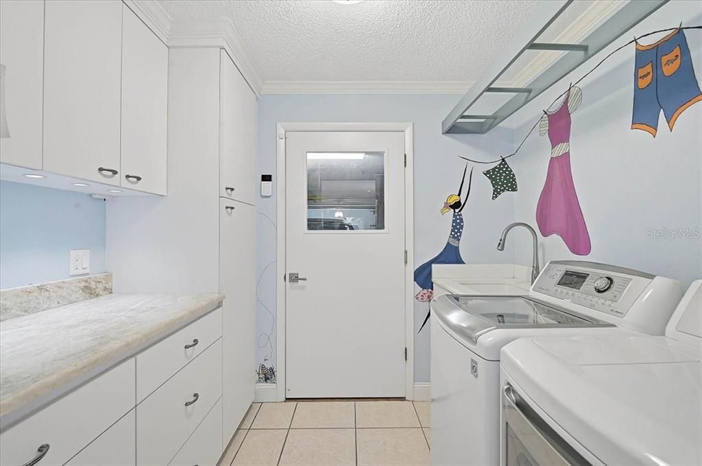 На продажу: $335,000 (3 спален, 2 ванн, 1812 Квадратных фут)