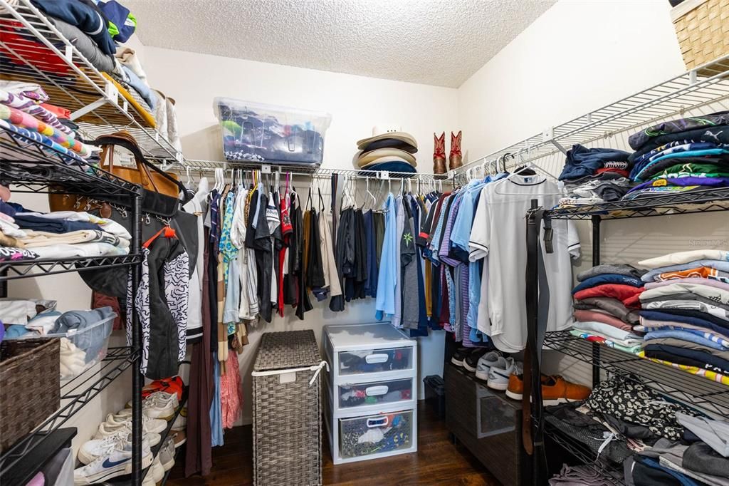 En Venta: $540,000 (4 camas, 2 baños, 1595 Pies cuadrados)