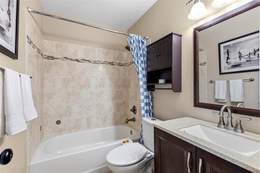 En Venta: $540,000 (4 camas, 2 baños, 1595 Pies cuadrados)