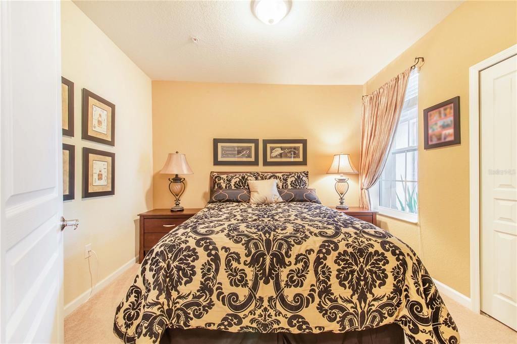 For Sale: $235,000 (2 beds, 2 baths, 1435 Square Feet)