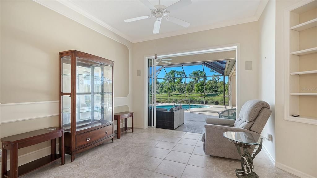En Venta: $949,900 (3 camas, 3 baños, 2923 Pies cuadrados)