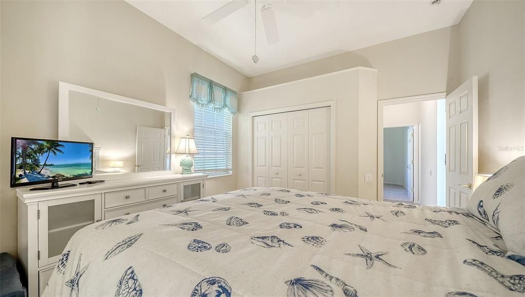 En Venta: $949,900 (3 camas, 3 baños, 2923 Pies cuadrados)