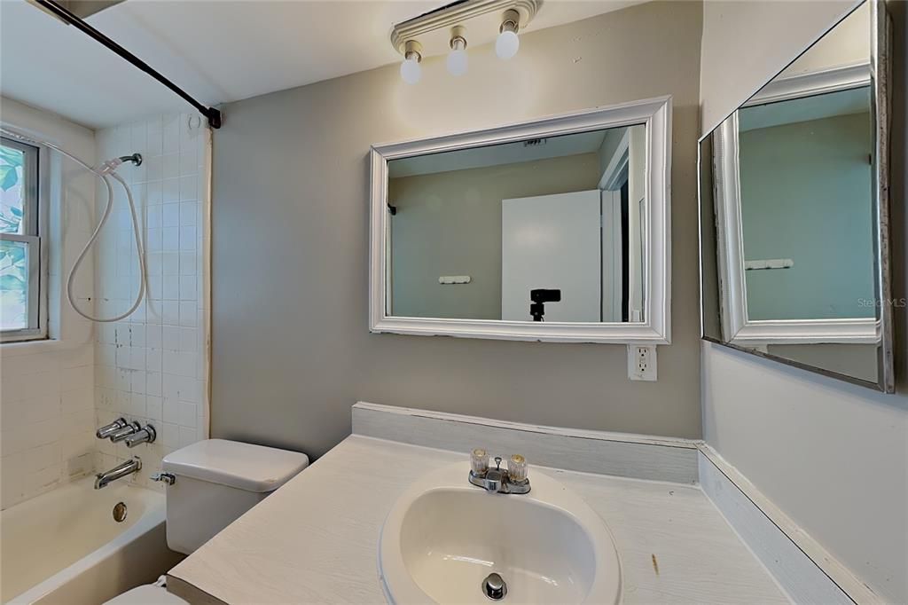 For Rent: $1,545 (3 beds, 1 baths, 855 Square Feet)