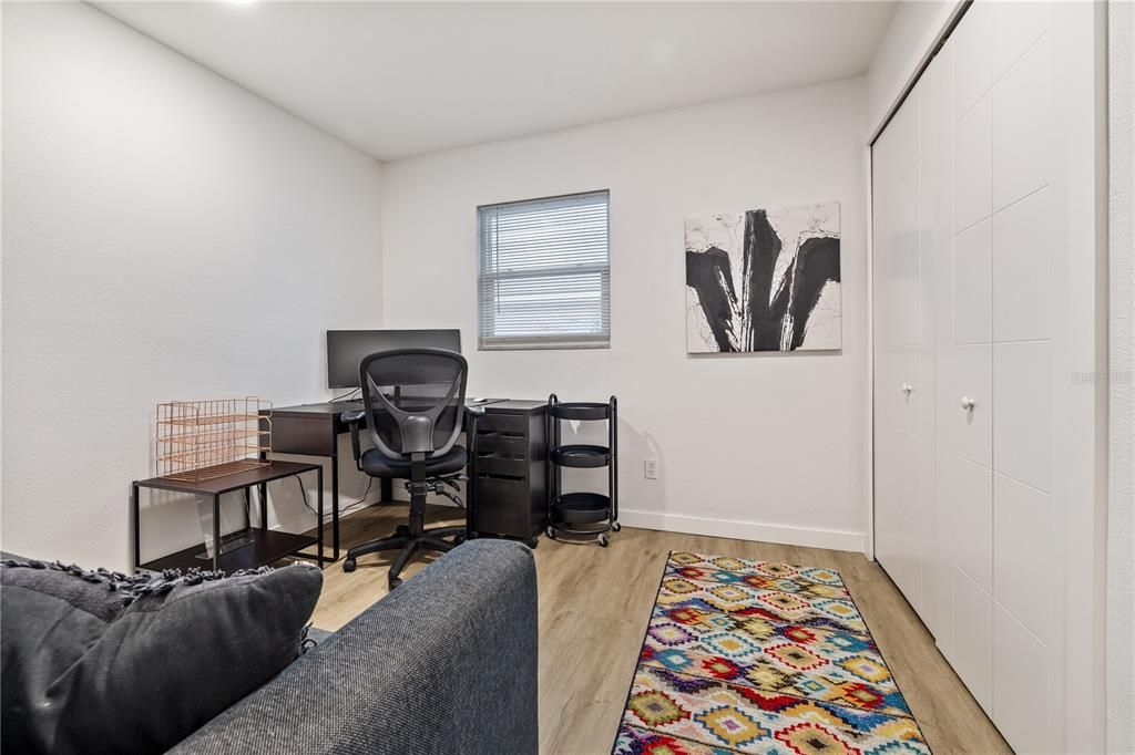 For Sale: $565,000 (3 beds, 2 baths, 1278 Square Feet)