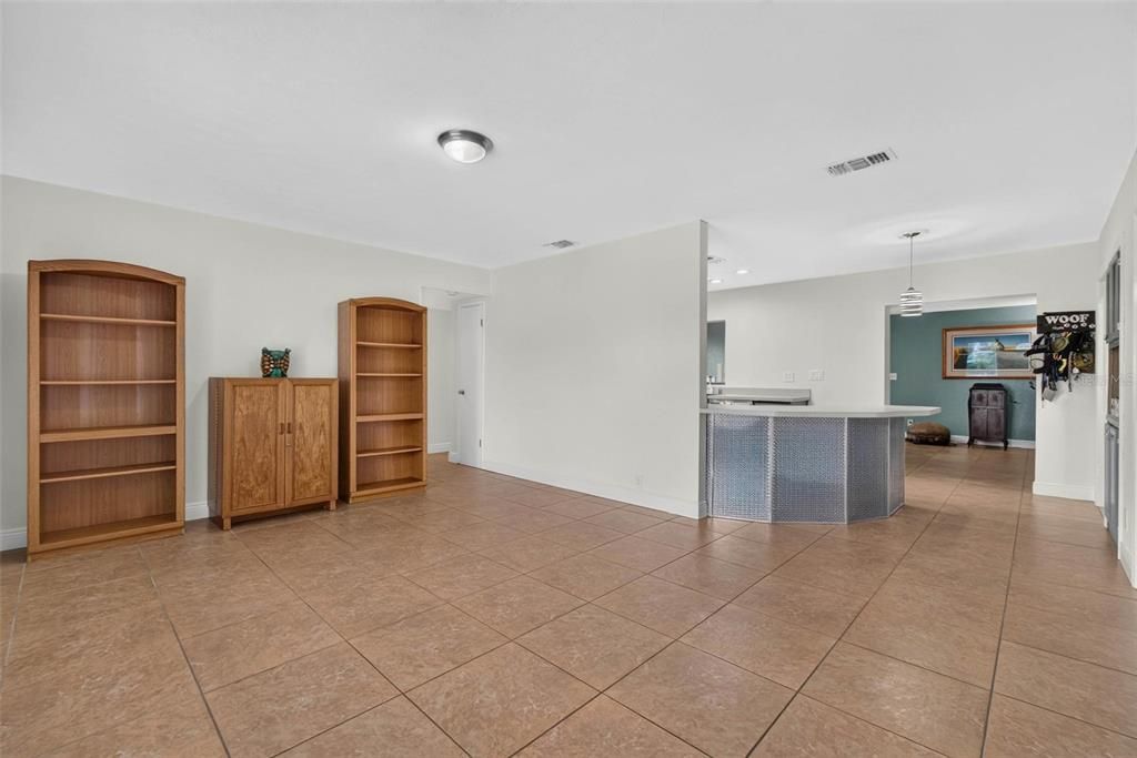 For Sale: $489,000 (4 beds, 3 baths, 1979 Square Feet)