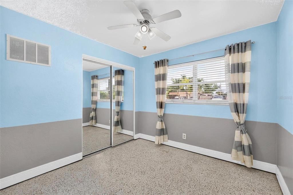 For Sale: $489,000 (4 beds, 3 baths, 1979 Square Feet)