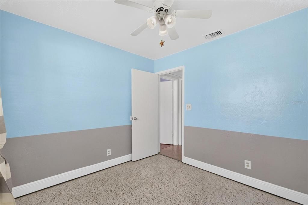 For Sale: $489,000 (4 beds, 3 baths, 1979 Square Feet)