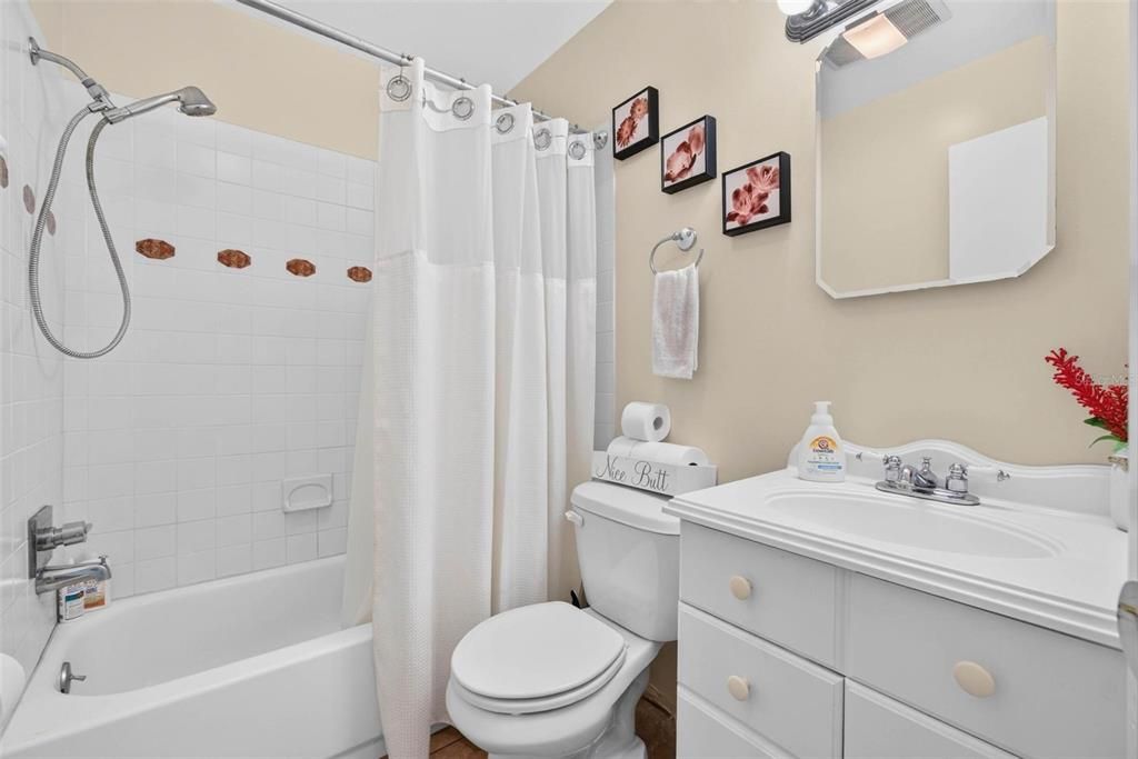 For Sale: $489,000 (4 beds, 3 baths, 1979 Square Feet)