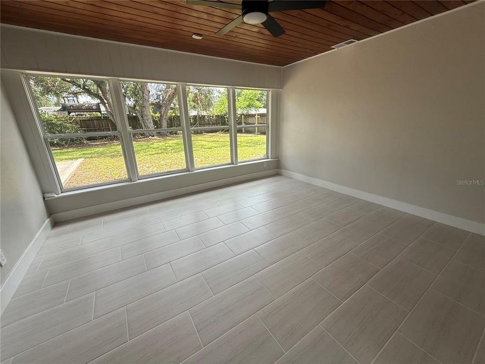 For Sale: $459,900 (3 beds, 2 baths, 1502 Square Feet)