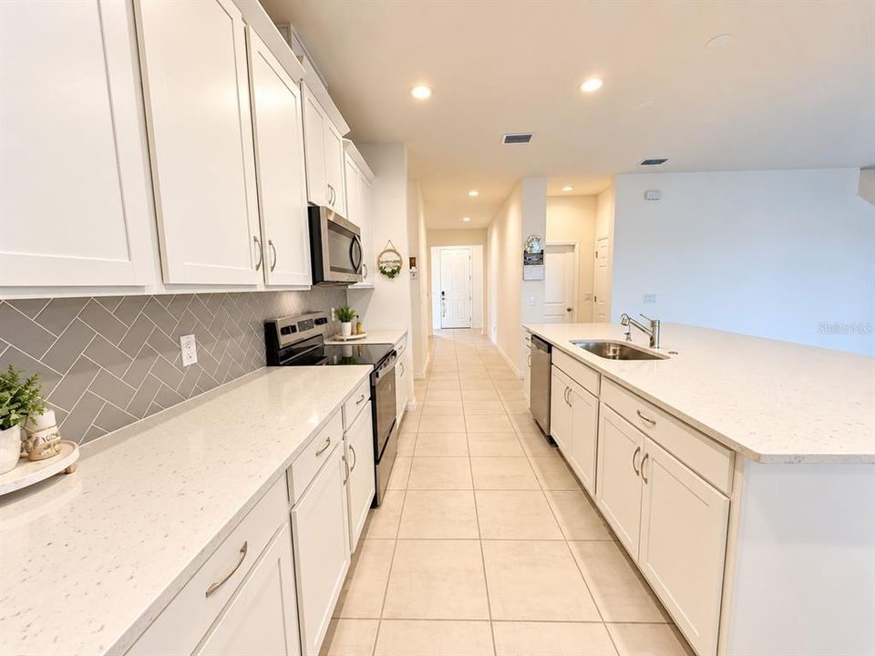 For Rent: $3,500 (5 beds, 4 baths, 3224 Square Feet)