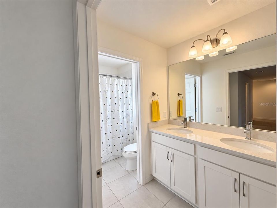 For Rent: $3,500 (5 beds, 4 baths, 3224 Square Feet)