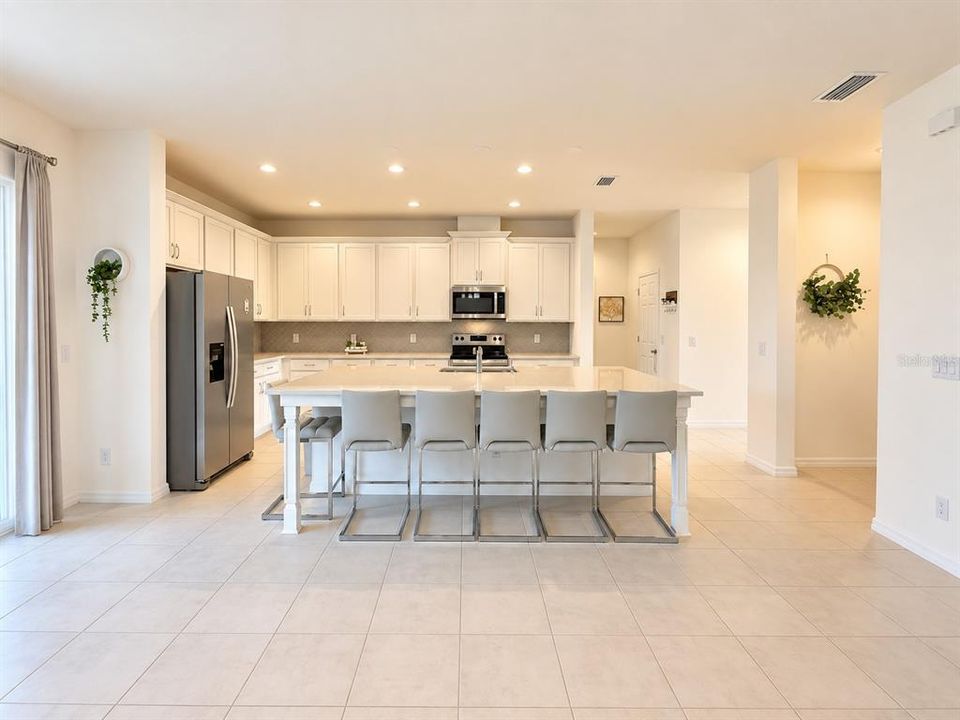 For Rent: $3,500 (5 beds, 4 baths, 3224 Square Feet)