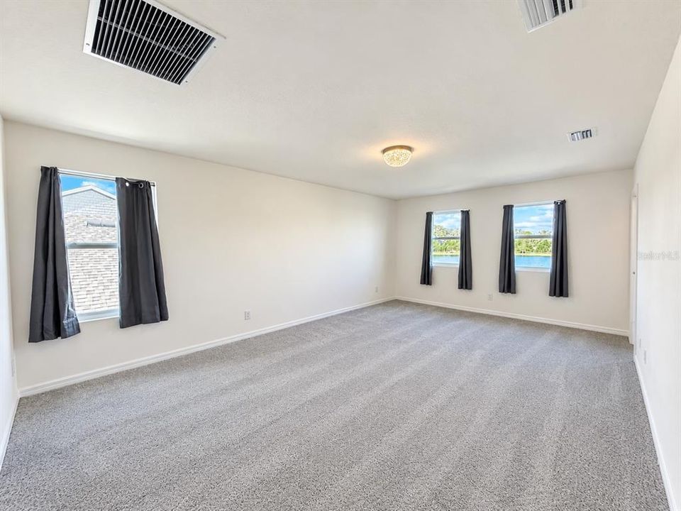 For Rent: $3,500 (5 beds, 4 baths, 3224 Square Feet)