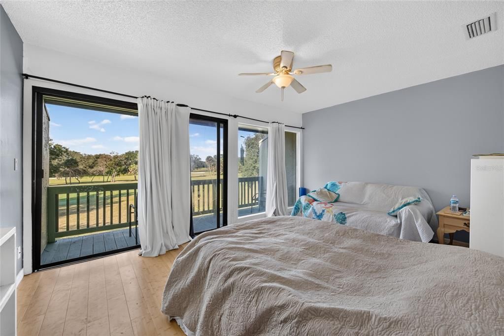 En Venta: $269,000 (2 camas, 2 baños, 1244 Pies cuadrados)