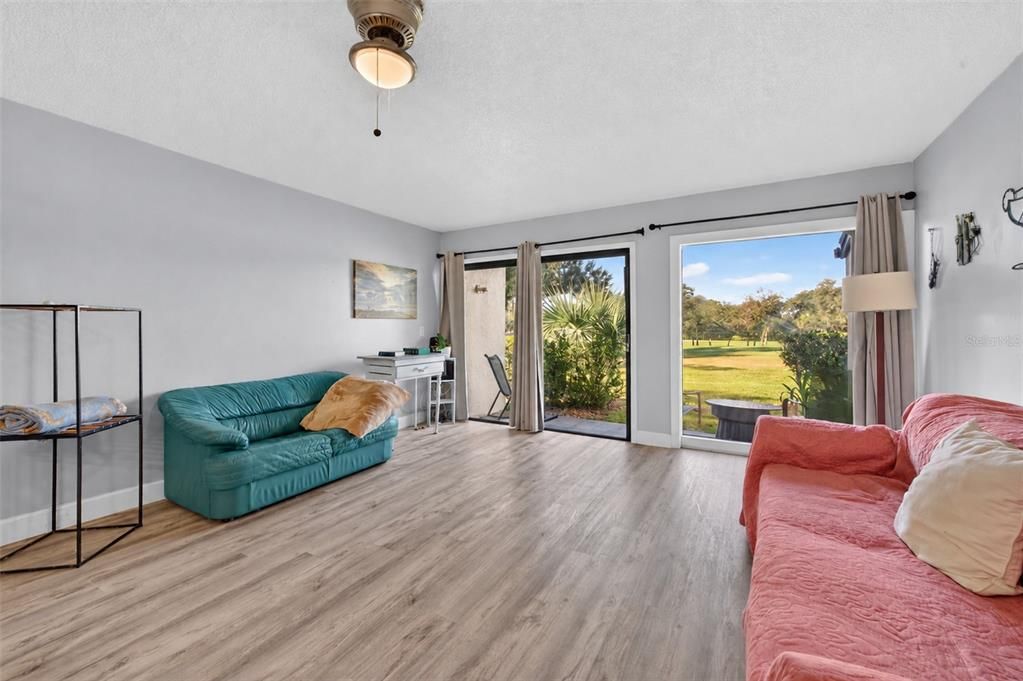 En Venta: $269,000 (2 camas, 2 baños, 1244 Pies cuadrados)