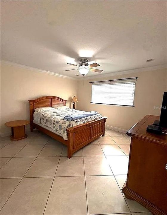 For Rent: $2,195 (1 beds, 1 baths, 735 Square Feet)