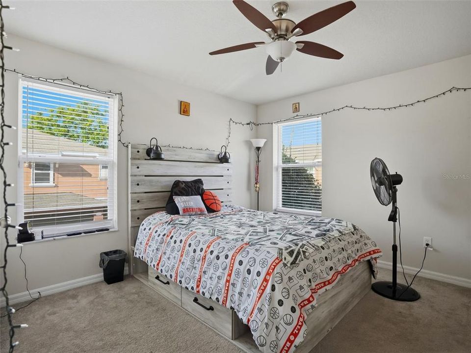 For Sale: $329,900 (3 beds, 2 baths, 1605 Square Feet)