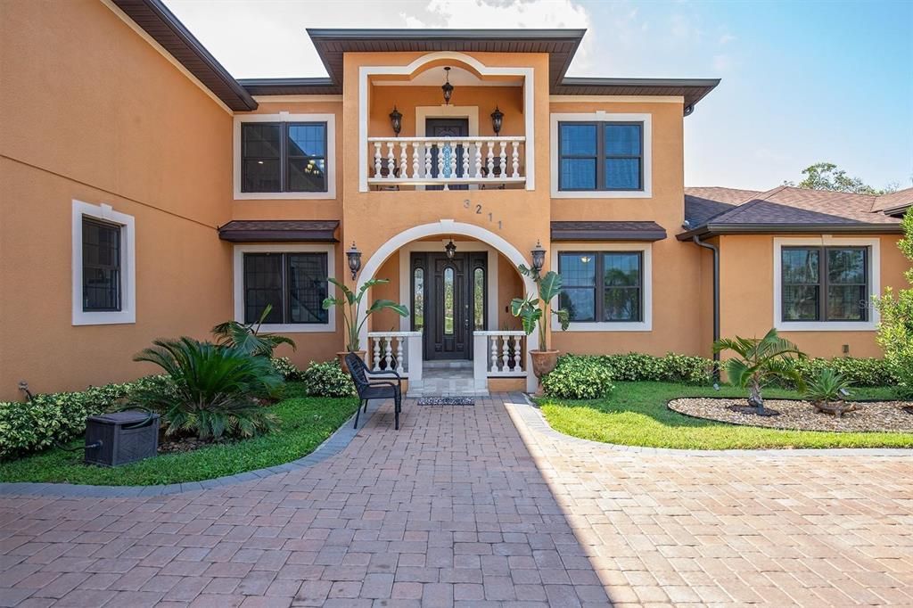 For Sale: $1,249,900 (5 beds, 5 baths, 5143 Square Feet)