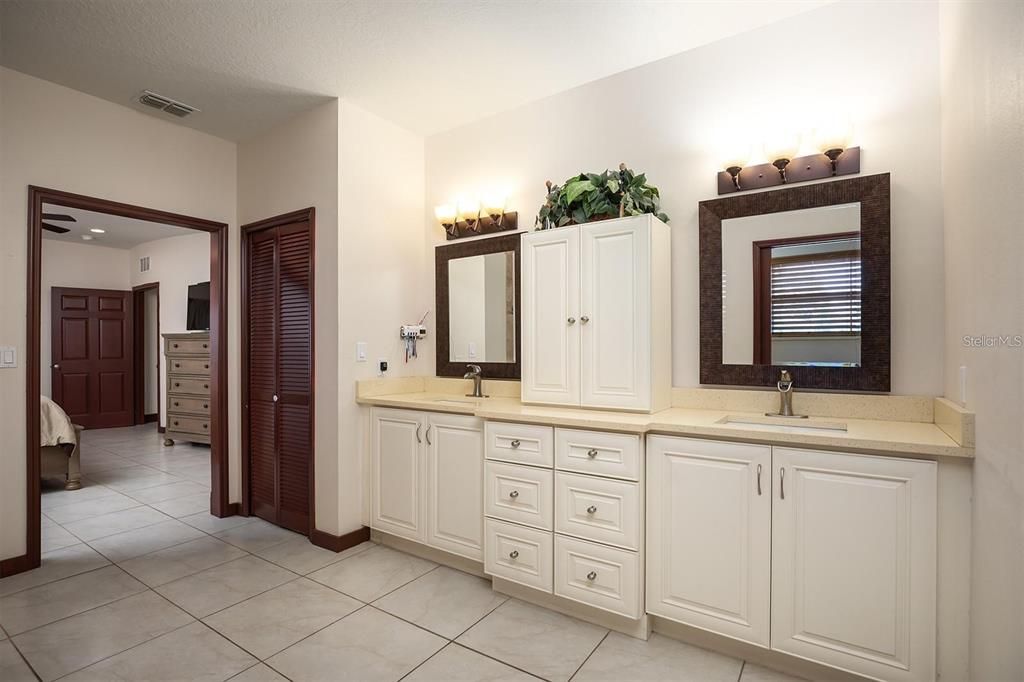 For Sale: $1,249,900 (5 beds, 5 baths, 5143 Square Feet)