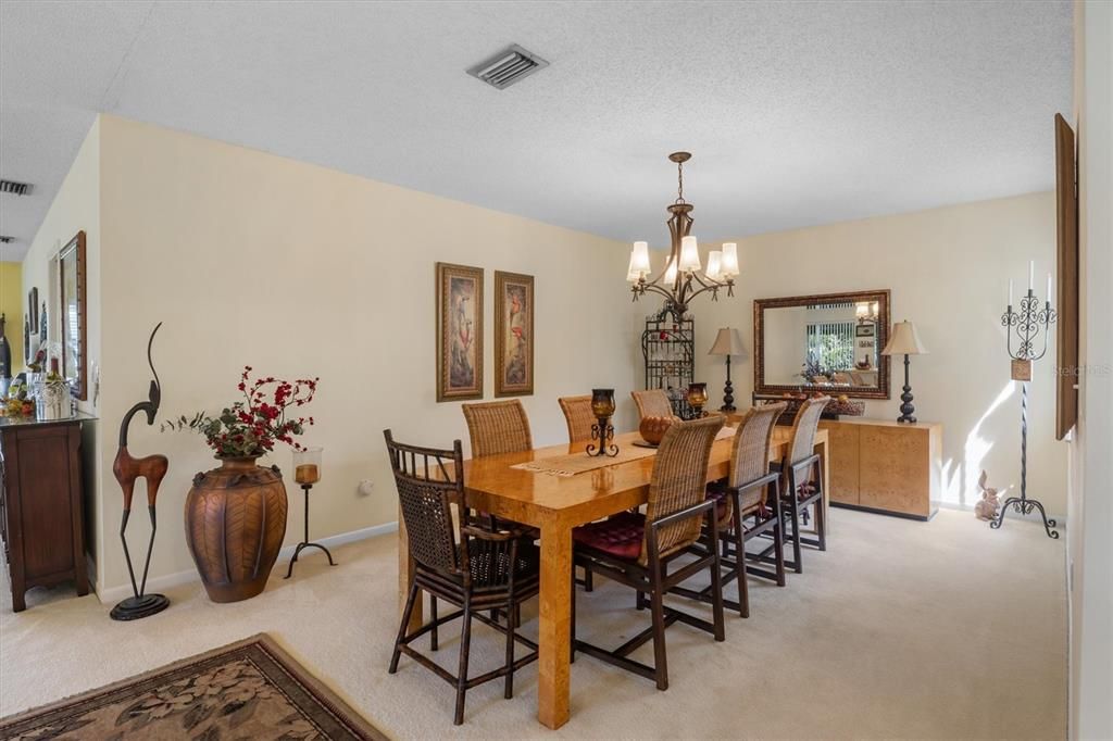 For Sale: $259,900 (2 beds, 2 baths, 1843 Square Feet)