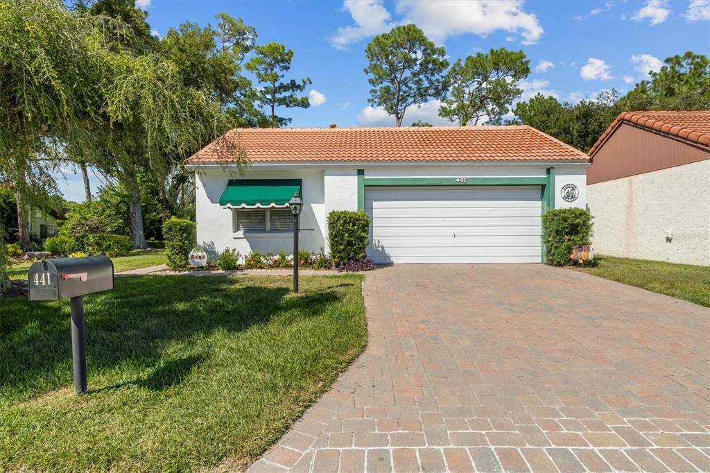 For Sale: $259,900 (2 beds, 2 baths, 1843 Square Feet)