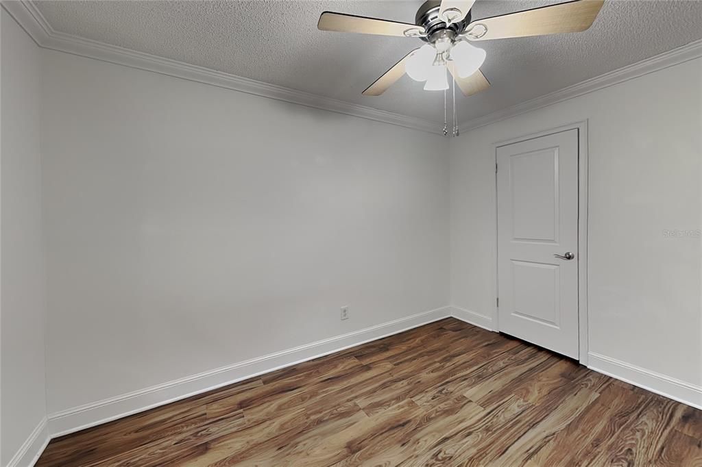 For Rent: $1,875 (2 beds, 1 baths, 857 Square Feet)