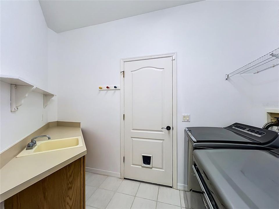 For Sale: $449,000 (3 beds, 2 baths, 2244 Square Feet)