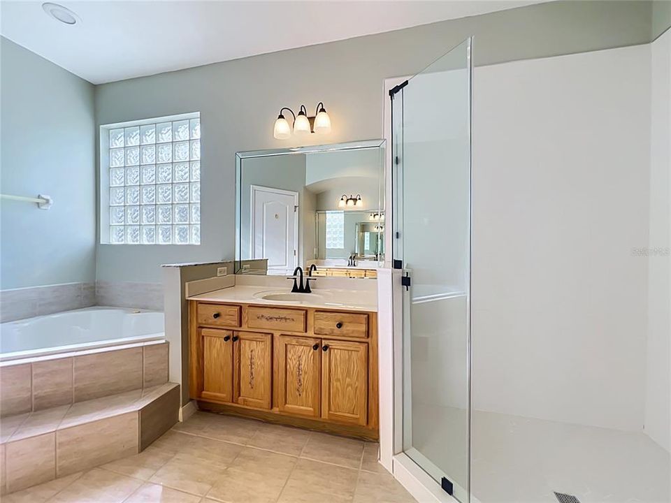 For Sale: $449,000 (3 beds, 2 baths, 2244 Square Feet)