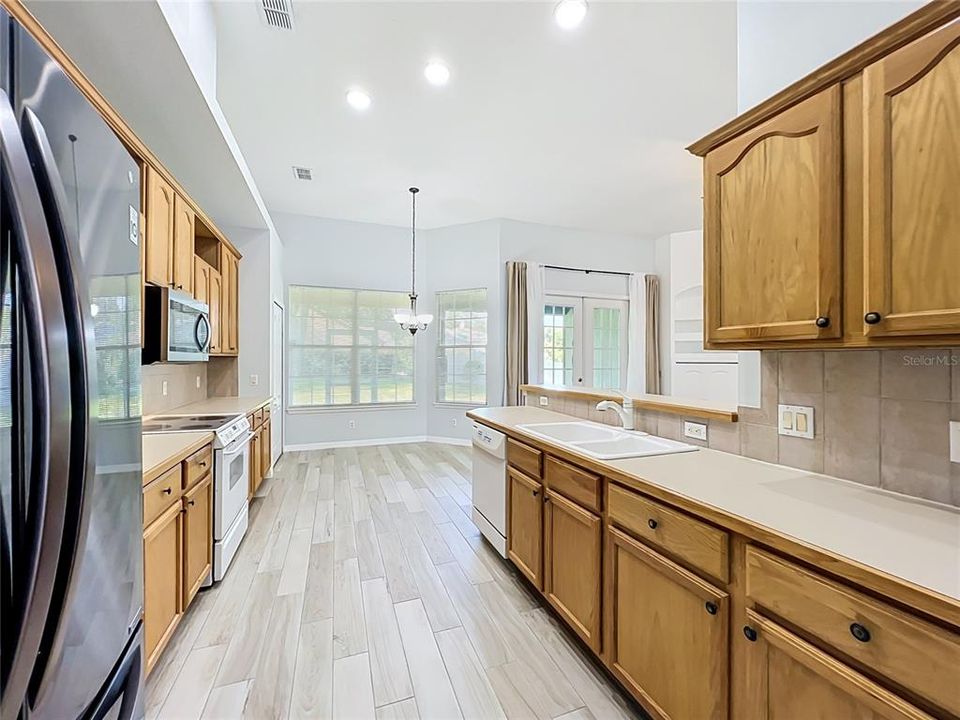 For Sale: $449,000 (3 beds, 2 baths, 2244 Square Feet)