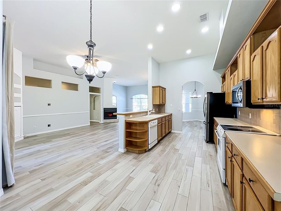 For Sale: $449,000 (3 beds, 2 baths, 2244 Square Feet)