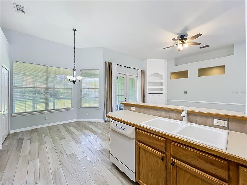 For Sale: $449,000 (3 beds, 2 baths, 2244 Square Feet)