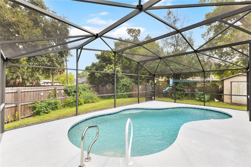 For Sale: $350,000 (3 beds, 2 baths, 1335 Square Feet)