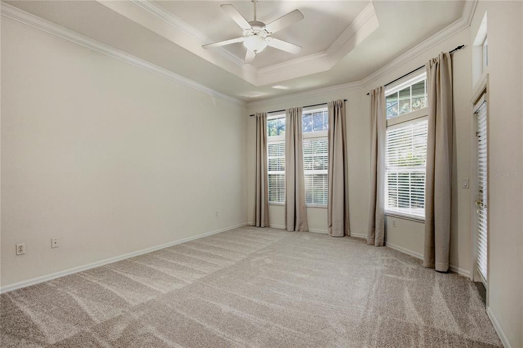 En Venta: $569,000 (3 camas, 2 baños, 2486 Pies cuadrados)