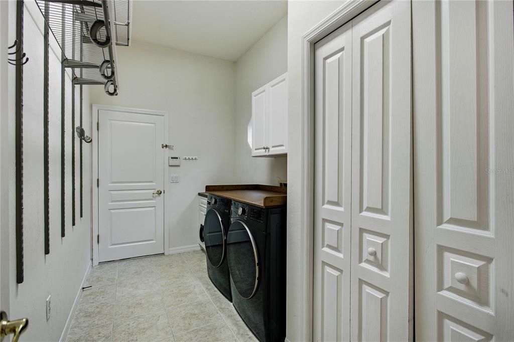 En Venta: $569,000 (3 camas, 2 baños, 2486 Pies cuadrados)
