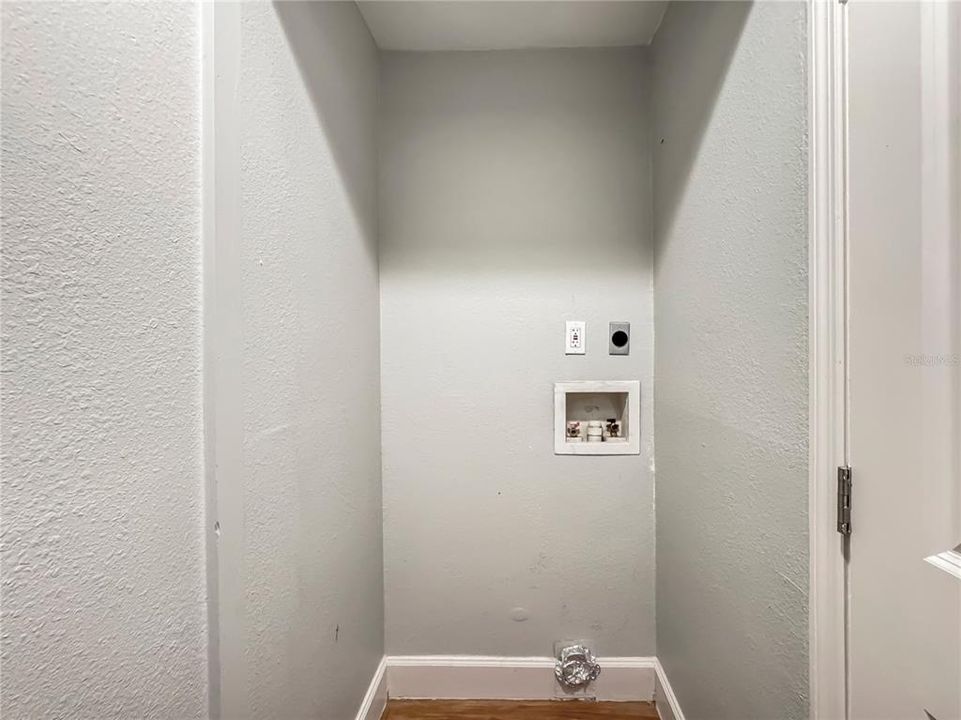 For Rent: $3,295 (4 beds, 3 baths, 2188 Square Feet)