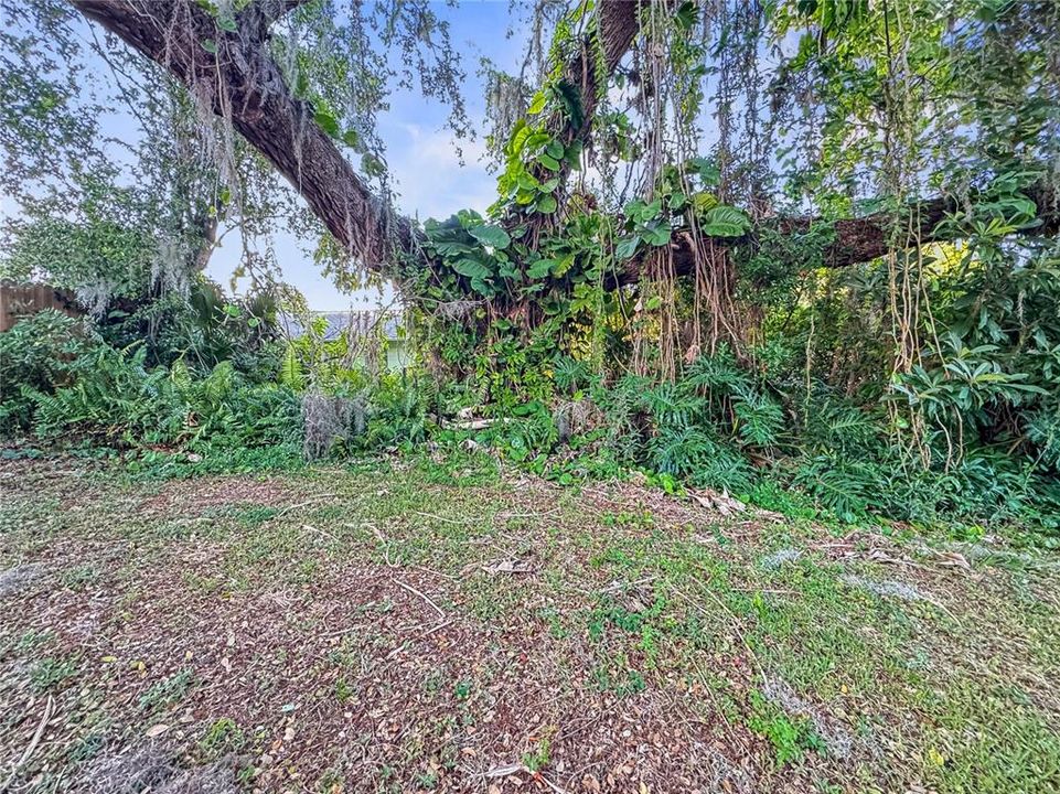 For Rent: $3,295 (4 beds, 3 baths, 2188 Square Feet)