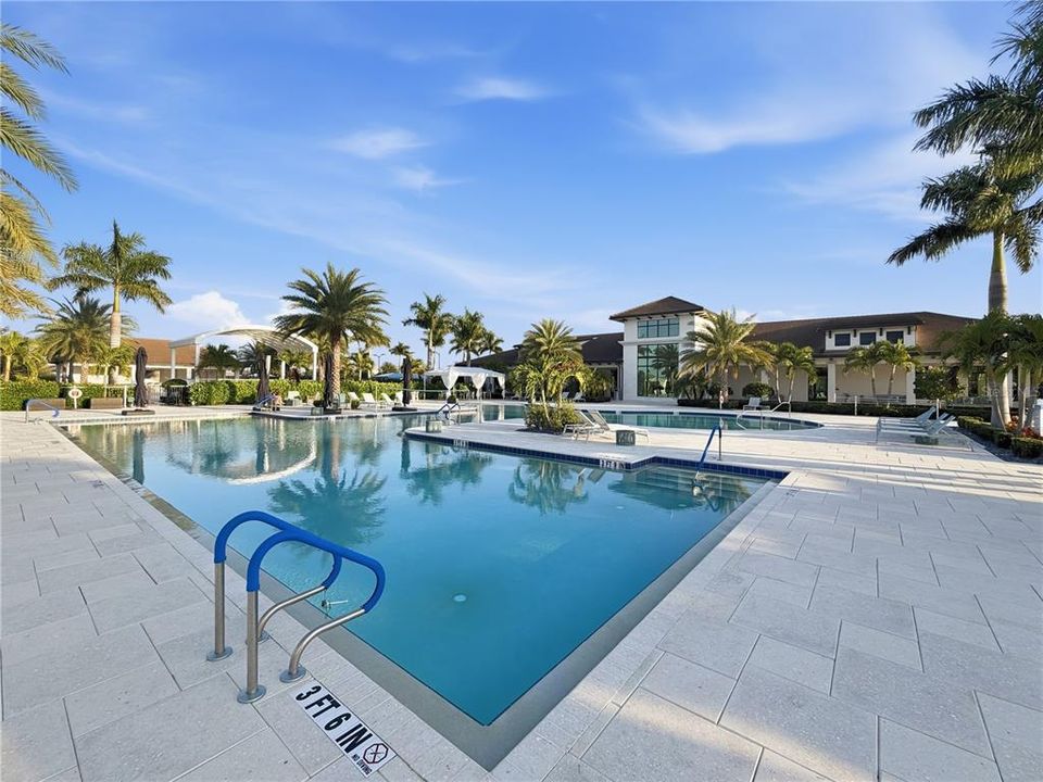 For Sale: $695,000 (2 beds, 2 baths, 1820 Square Feet)
