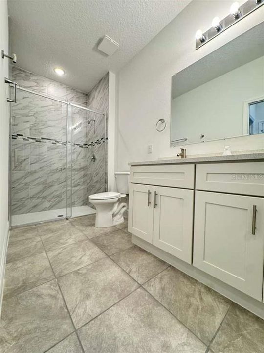 For Rent: $1,995 (4 beds, 2 baths, 1696 Square Feet)