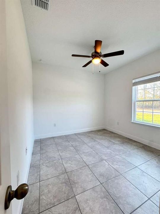 For Rent: $1,995 (4 beds, 2 baths, 1696 Square Feet)