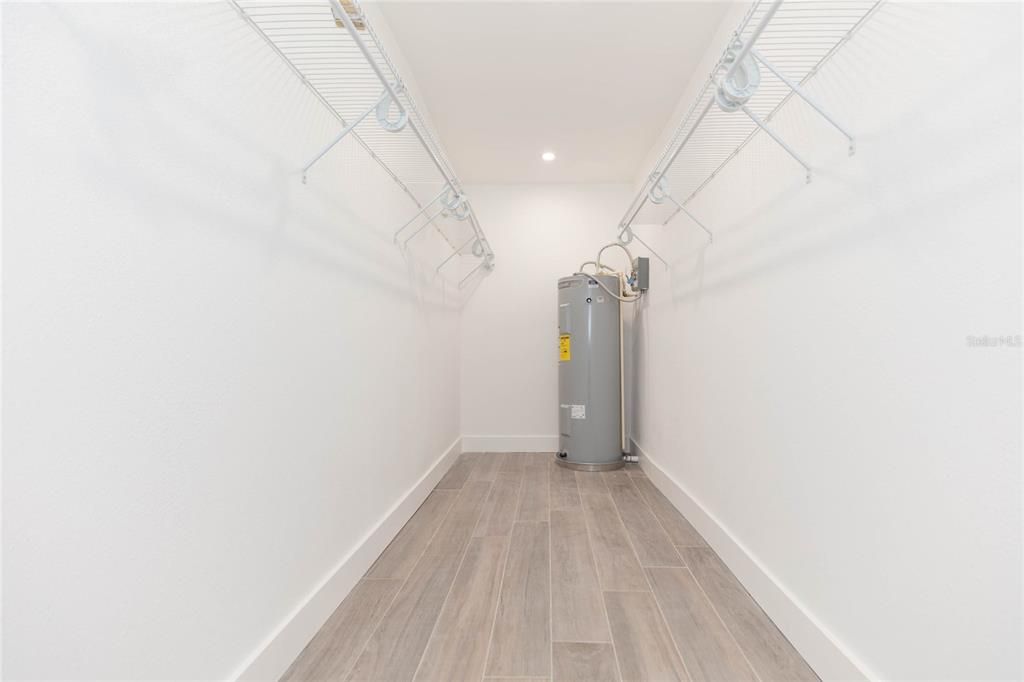 В аренду: $4,400 (3 спален, 2 ванн, 1698 Квадратных фут)