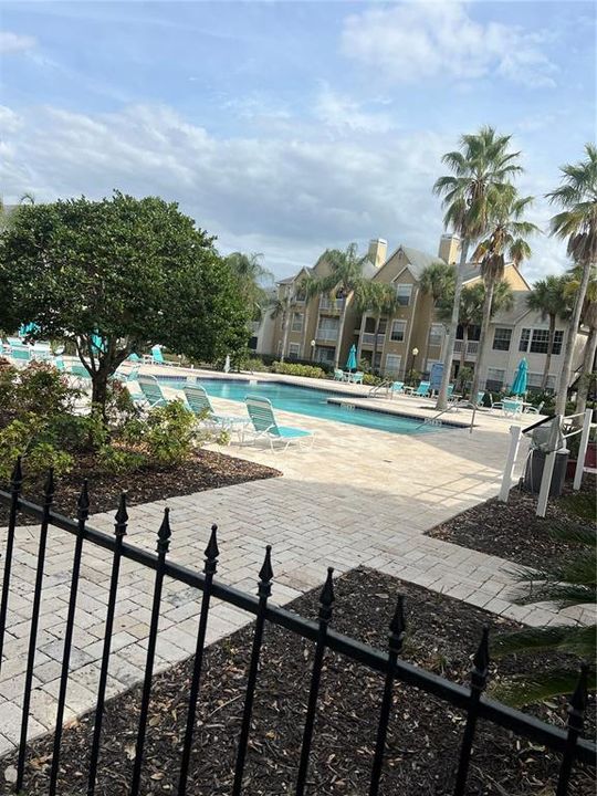 For Rent: $1,400 (1 beds, 1 baths, 627 Square Feet)