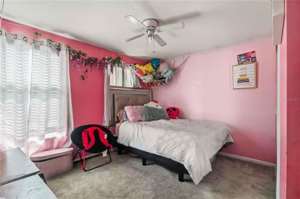 For Sale: $280,000 (3 beds, 2 baths, 1670 Square Feet)
