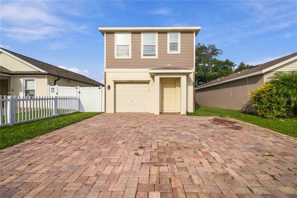 For Sale: $280,000 (3 beds, 2 baths, 1670 Square Feet)