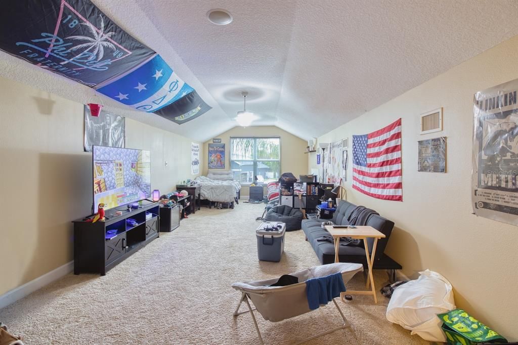 For Sale: $699,000 (4 beds, 3 baths, 3424 Square Feet)