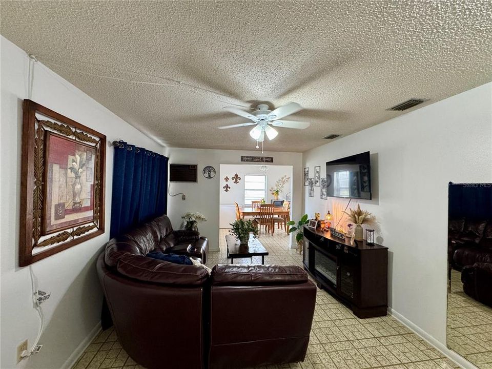 En Venta: $159,000 (2 camas, 1 baños, 780 Pies cuadrados)