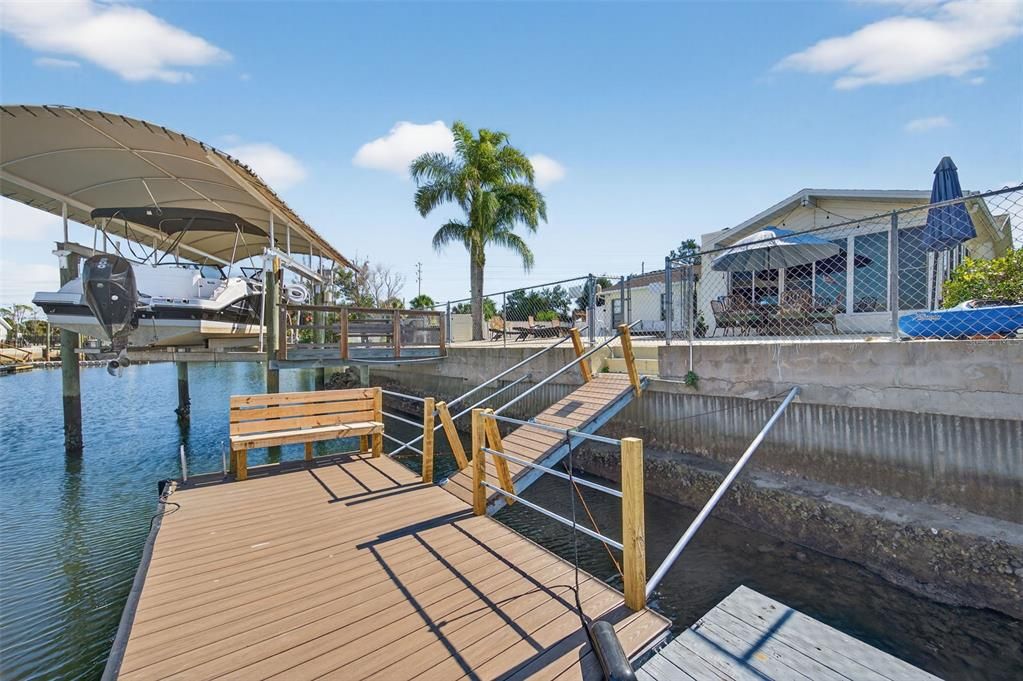 For Sale: $384,900 (3 beds, 2 baths, 1377 Square Feet)