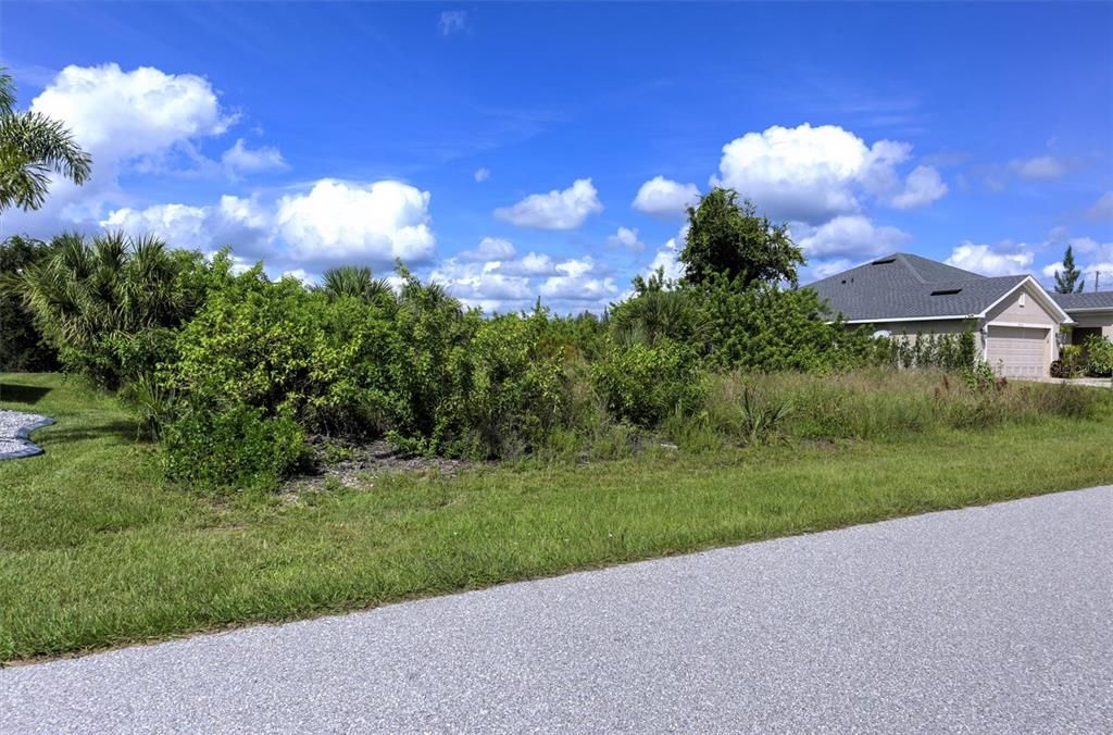 На продажу: $39,999 (0.25 acres)