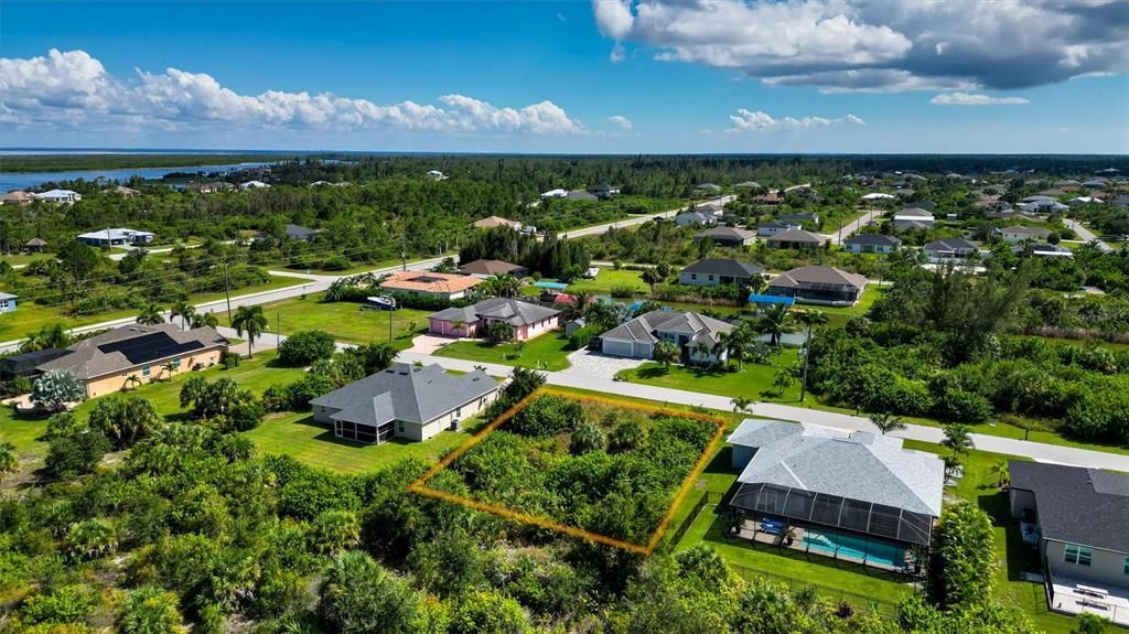 На продажу: $39,999 (0.25 acres)
