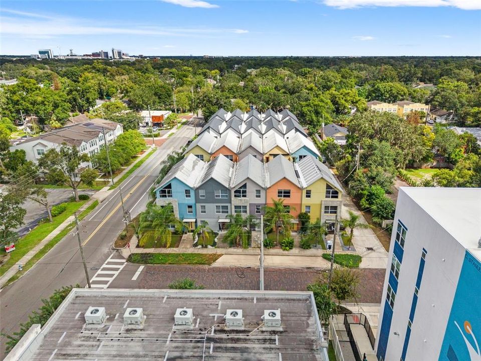 For Sale: $595,000 (3 beds, 3 baths, 1960 Square Feet)